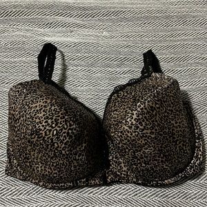 Victoria’s Secret front close bra